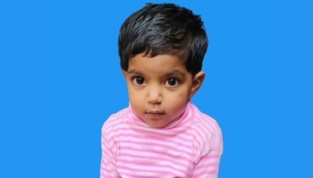 শিশু হাদিয়াকে বাঁচাতে ইমাম বাবার আকুতি